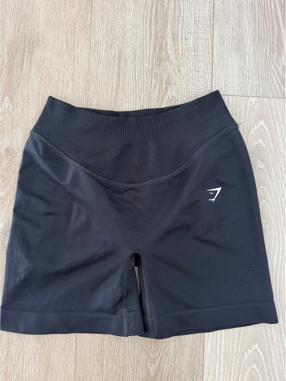 Gymshark black seemless shorts